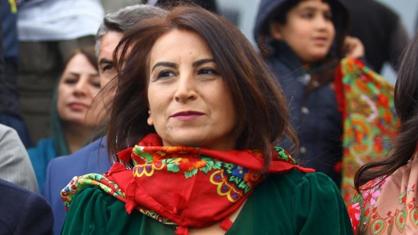 Demans hastası Aysel Tuğluk zorla duruşmaya çıkarıldı: 'Kendimi savunabilecek durumda değilim'