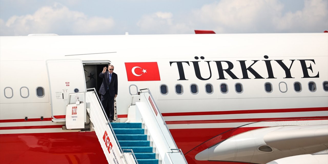Cumhurbaşkanı Erdoğan, Rusya'ya gitti