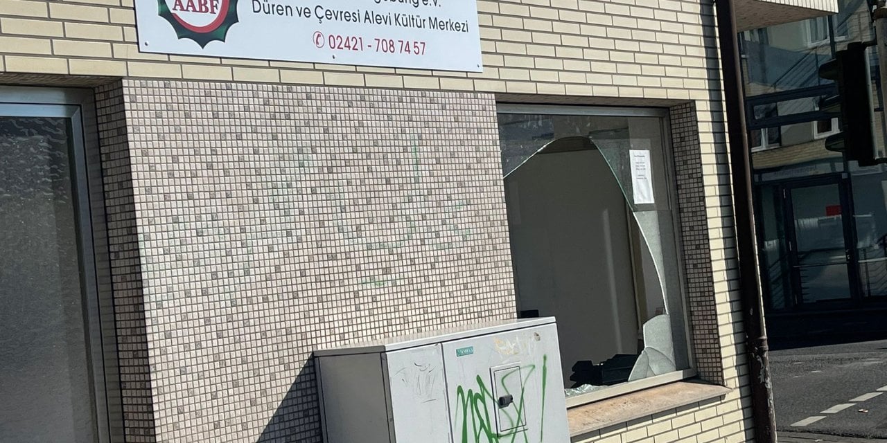 Almanya'da cemevine saldırı!