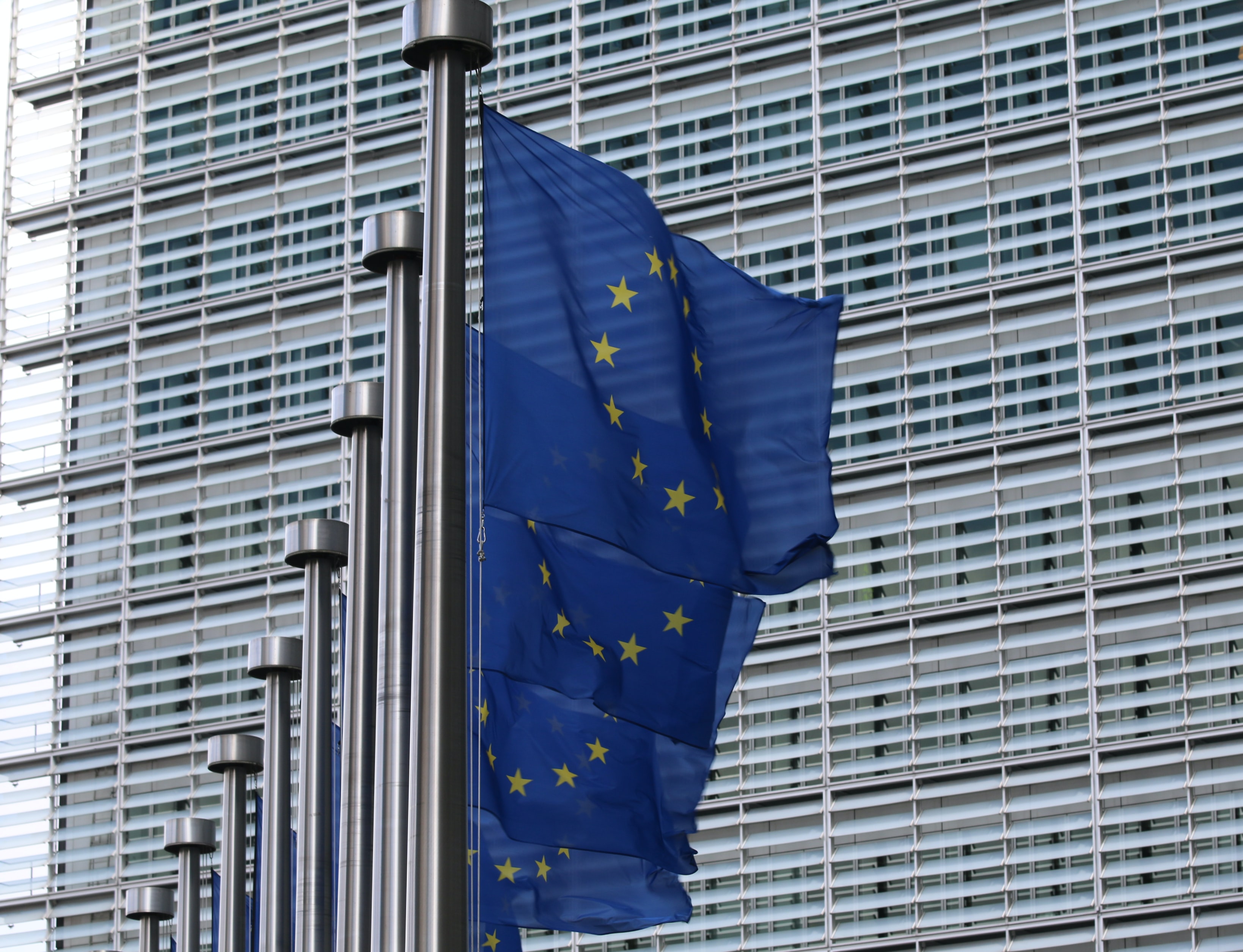 AB'den ABD'nin elektrikli otomobil vergi indirimine tepki