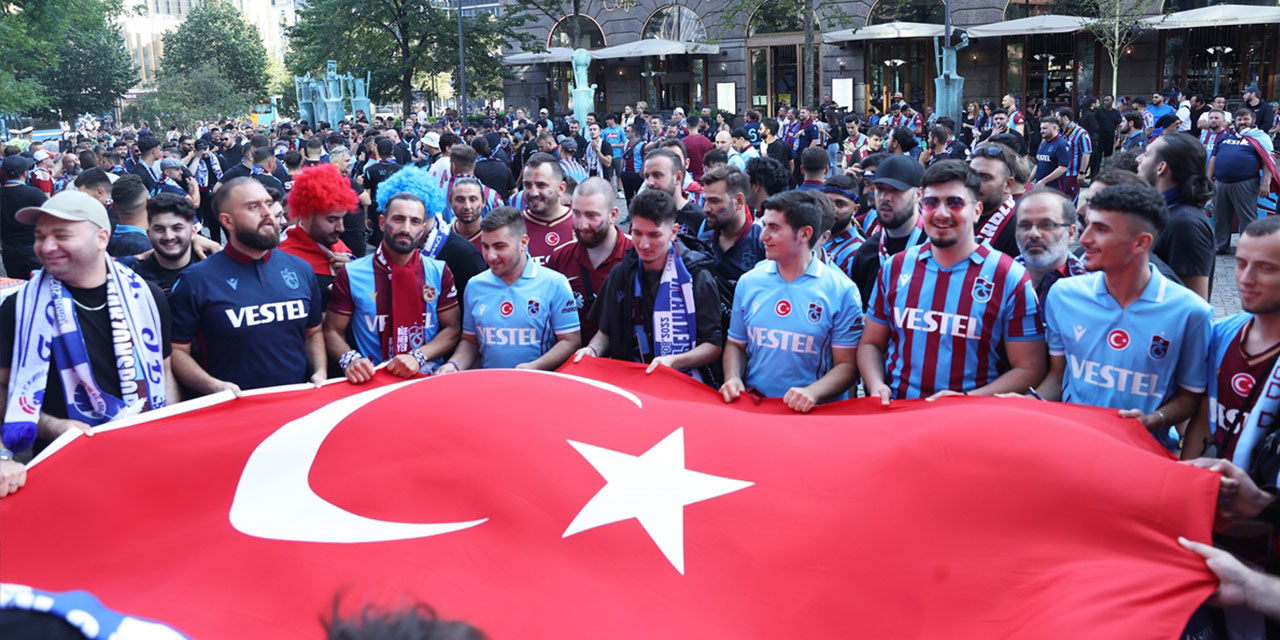 Avrupa’da yaşayan Türkler Trabzonspor’un Kopenhag'la oynayacağı maça yoğun ilgi gösterdi