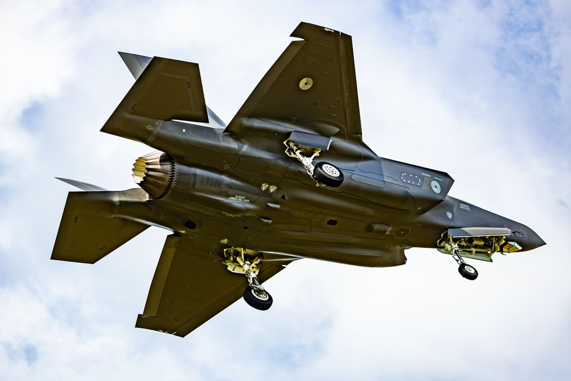 İsviçre hükümetinden "F-35 alımının gecikmesi ciddi sonuçlar doğurabilir" uyarısı