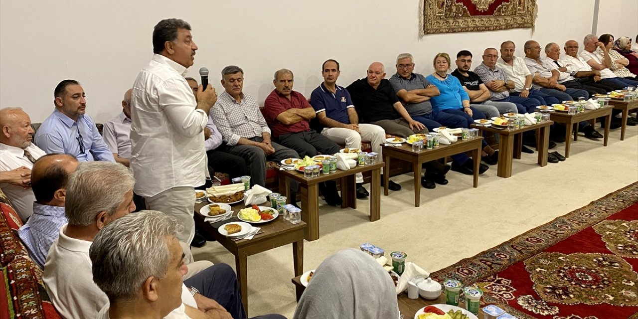 Gurbetçiler, Kırşehir'de düzenlenen "Gönül Birliği Kültür Şöleni"nde buluştu