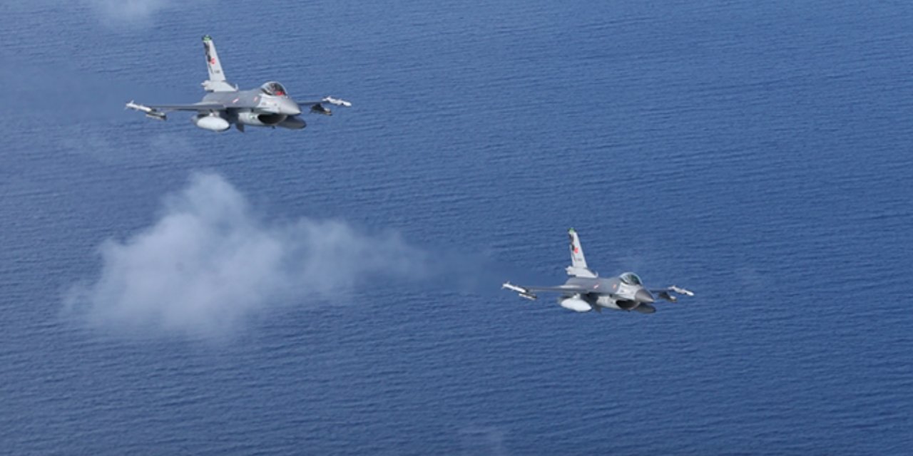 Yunanistan'ın S-300 füze sisteminden Türk jetlerine taciz