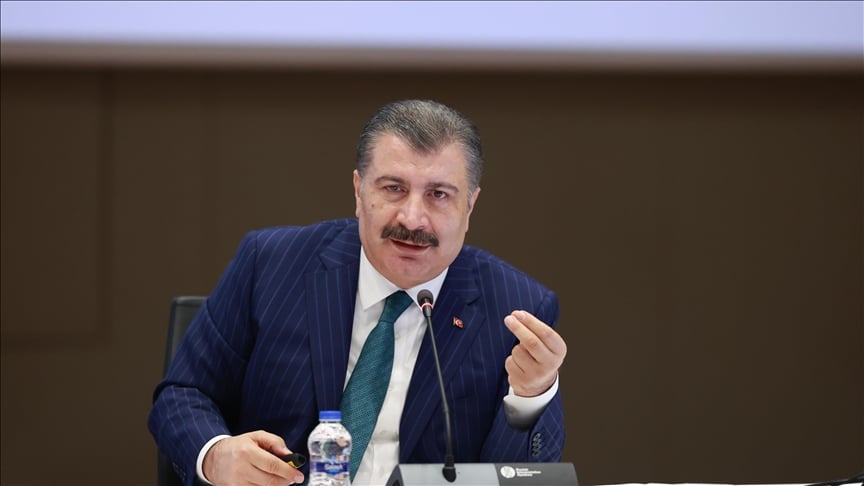 Türkiye Cumhuriyeti Sağlık Bakanı Fahrettin Koca, Kovid-19'a yakalandığını duyurdu