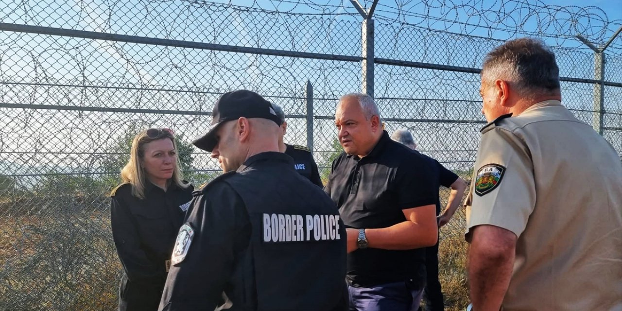 Bulgaristan savunma ve içişleri bakanları Türkiye sınırında teftiş yaptı