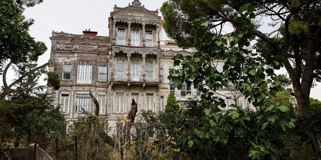 "Perili Köşk" 449 milyon liraya icradan satıldı