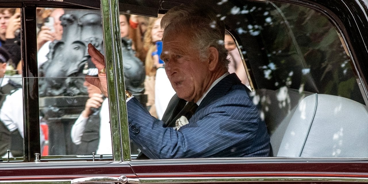 Kral 3. Charles, Windsor hanedanından İngiltere tahtına çıkan 6. hükümdar oldu