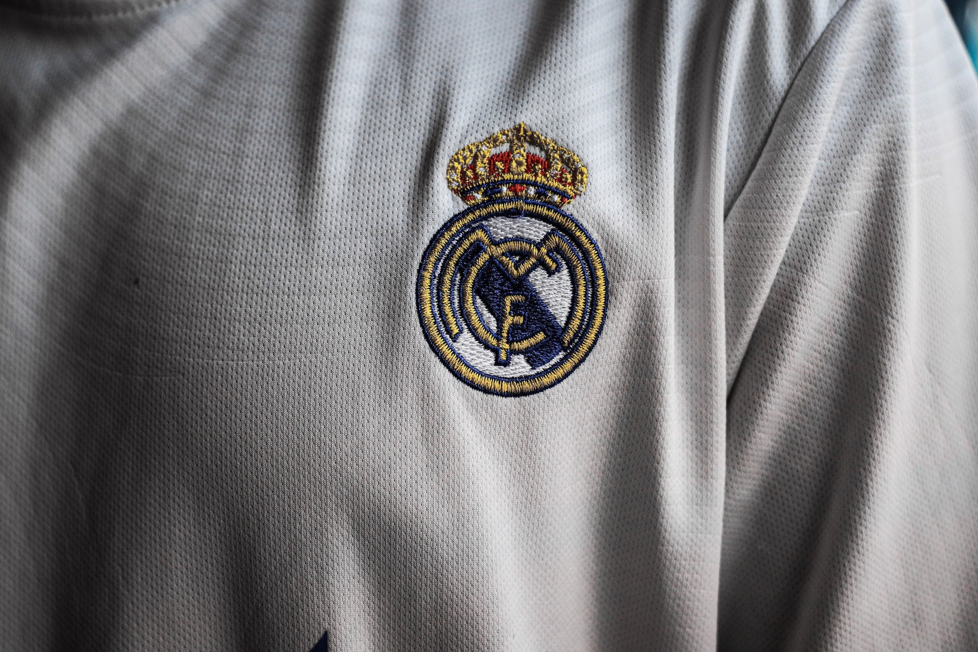 Real Madrid'in 2021-2022 sezonunu 13 milyon avro karla kapattığı açıkladı