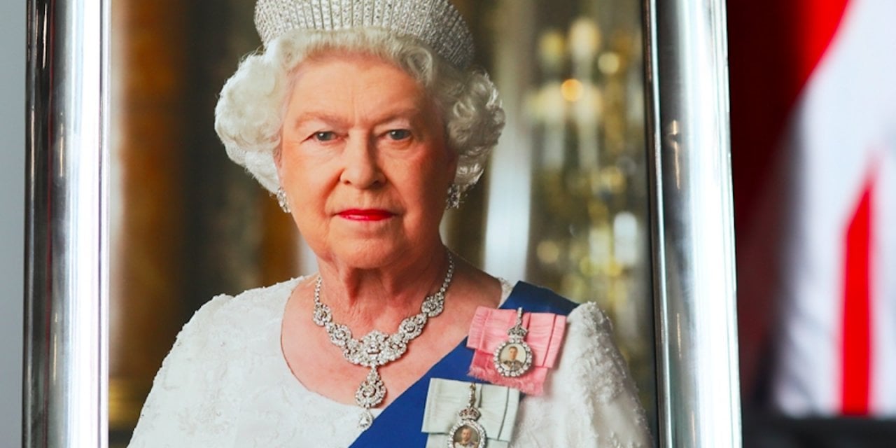 Kraliçe Elizabeth'in cenaze törenine hangi ülkeler davet edilmedi ?