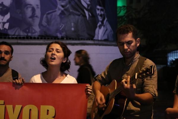 Grup Yorum üyeleri gözaltına alındı