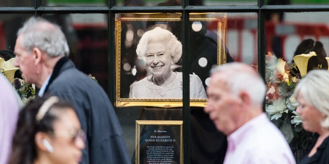 Kraliçe Elizabeth'in yas döneminin ardından Bahamalar'da "monarşi tartışmaları" başlayabilir