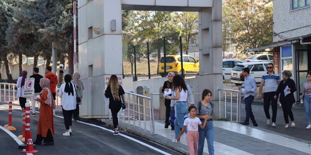 KPSS Lisans Genel Yetenek-Genel Kültür oturumu başladı