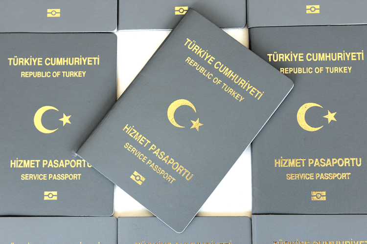 Gri pasaport skandalı insan kaçakçılığı davasına döndü