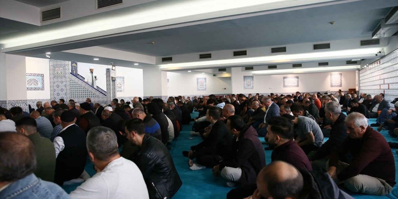 Avusturya’da Türklerden Pakistan’daki sel felaketi dolayısıyla yardım kampanyası