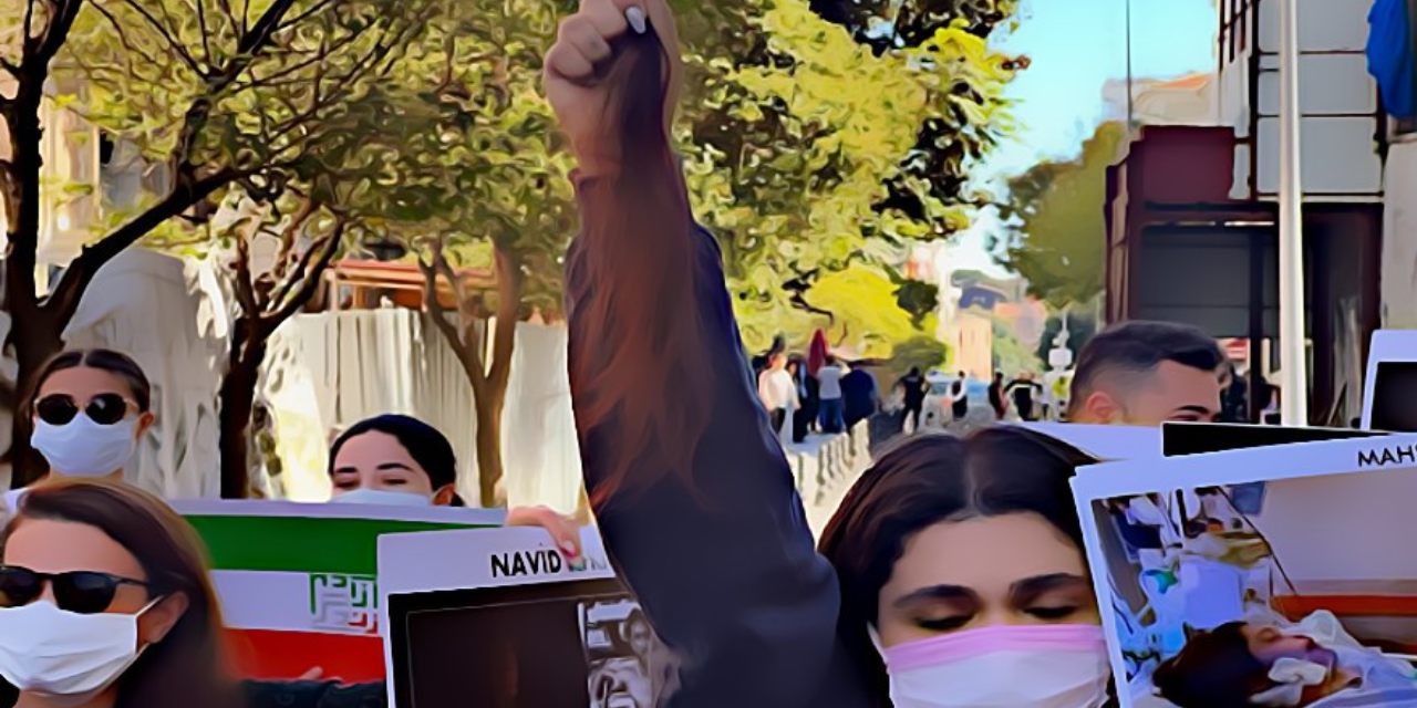 İran Başkonsolosluğu'nda Amini protestosu: "Biz İran'da her gün ölüyoruz"