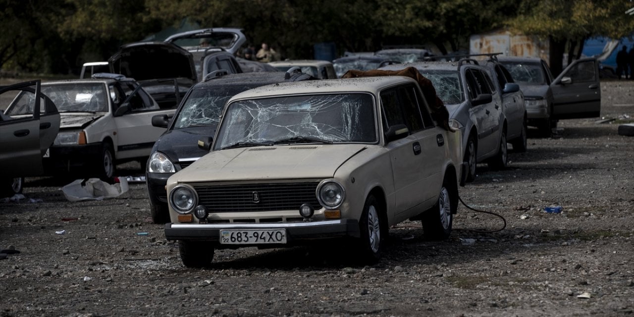 Ukrayna: Ruslar Zaporijya'da sivillerin bulunduğu konvoyu füzeyle vurdu