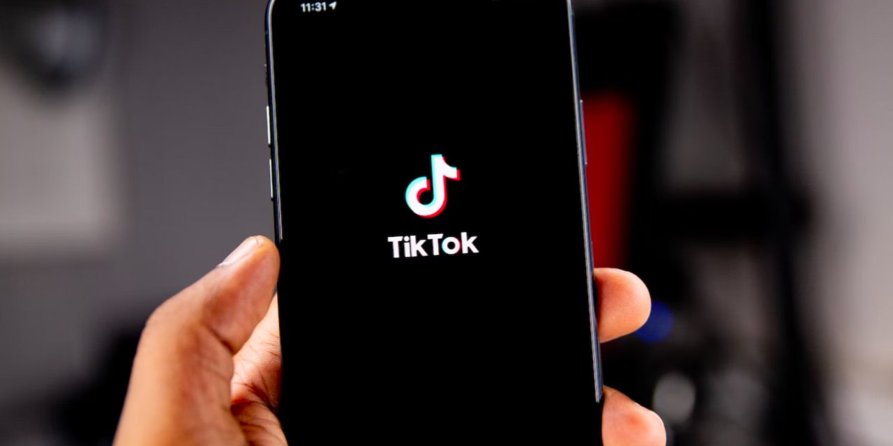 Rusya'da TikTok ve Twitch'e toplam 7 milyon ruble ceza