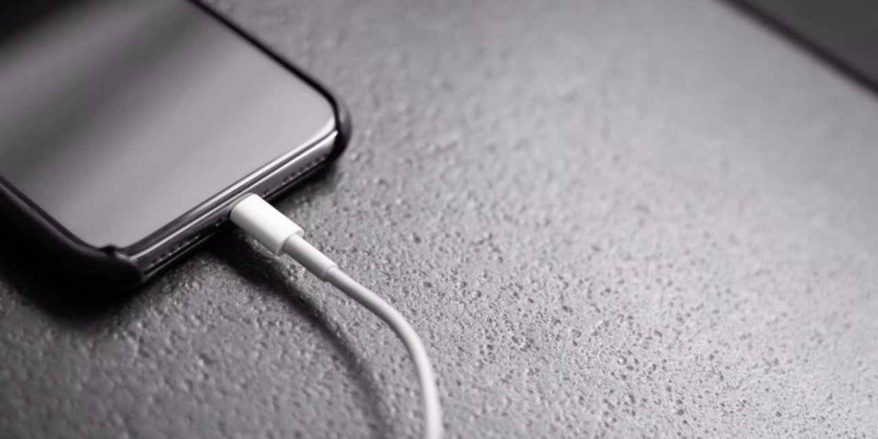 Akıllı telefonlara tek tip şarj girişi geliyor