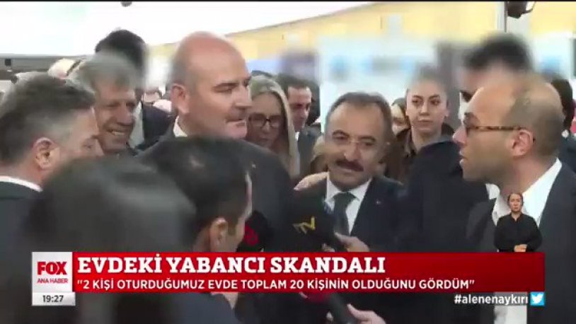 Süleyman Soylu, muhabirin yüzünü okşayarak öyle bir şey dedi ki!
