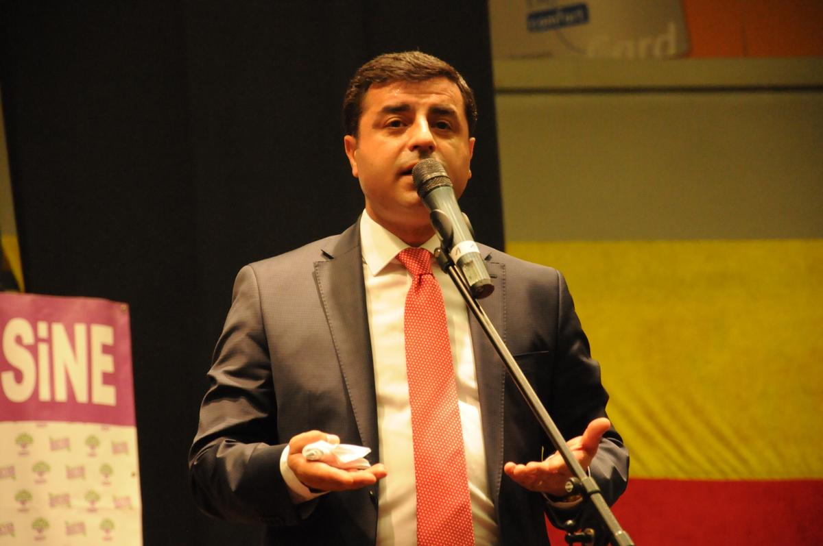 Demirtaş'tan CHP'ye koalisyon sinyalleri