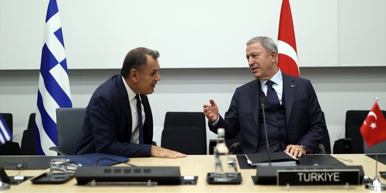 Bakan Akar, Yunanistan Savunma Bakanı ile görüştü