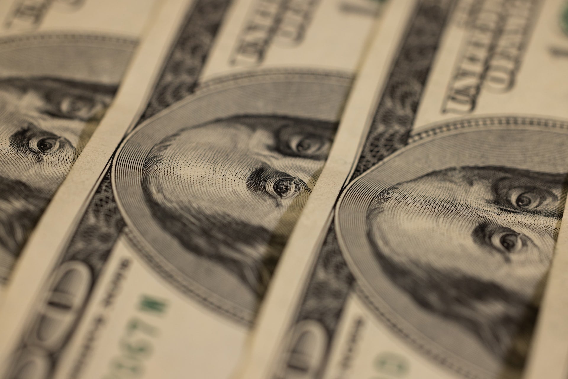 IMF'den, Tunus'a 1 milyar 900 milyon dolar kredi