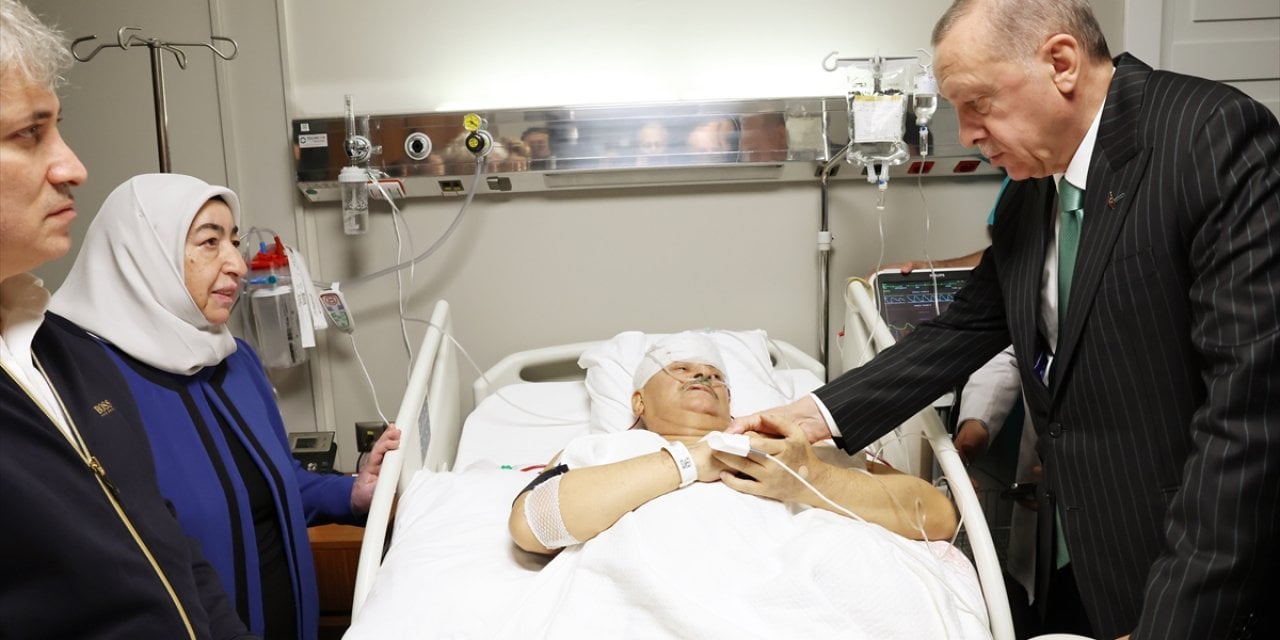Erdoğan, Binali Yıldırım'ı hastanede ziyaret etti