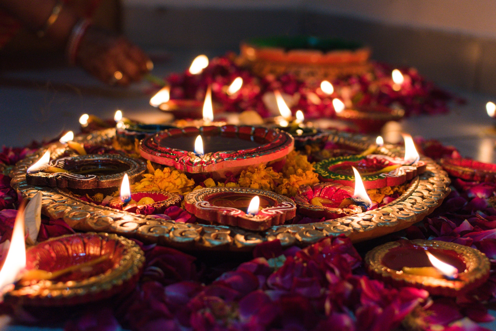 Hindistan'da "Işık Bayramı" olarak da bilinen "Diwali Festivali" kutlanıyor