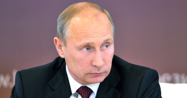 Putin: IŞİD'e karşı savaşan iki güç var