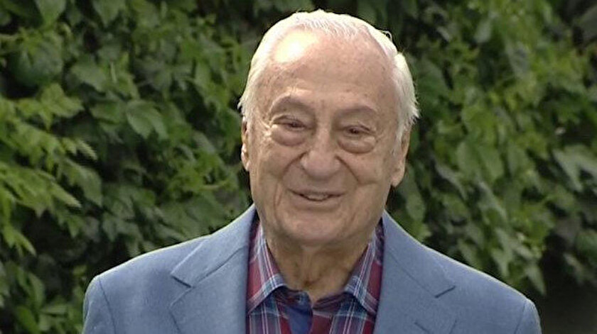 Sunucu ve gazeteci Halit Kıvanç 97 yaşında vefat etti