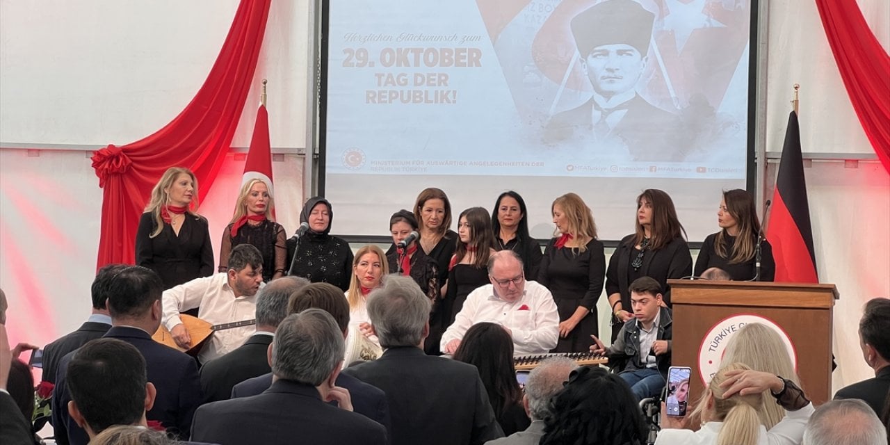 Köln'de 29 Ekim Cumhuriyet Bayramı kutlaması