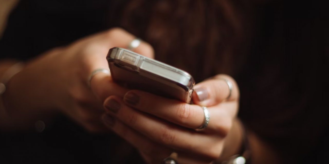 Uzmanlar uyardı! İşte telefon bağımlılığının yol açtığı hastalıklar...