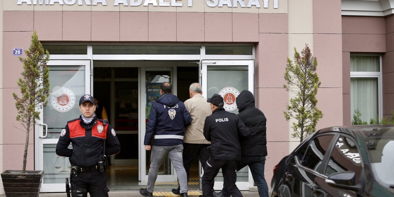Amasra'da maden ocağındaki patlamaya ilişkin gözaltına alınan şüphelilerin adliyeye sevki sürüyor