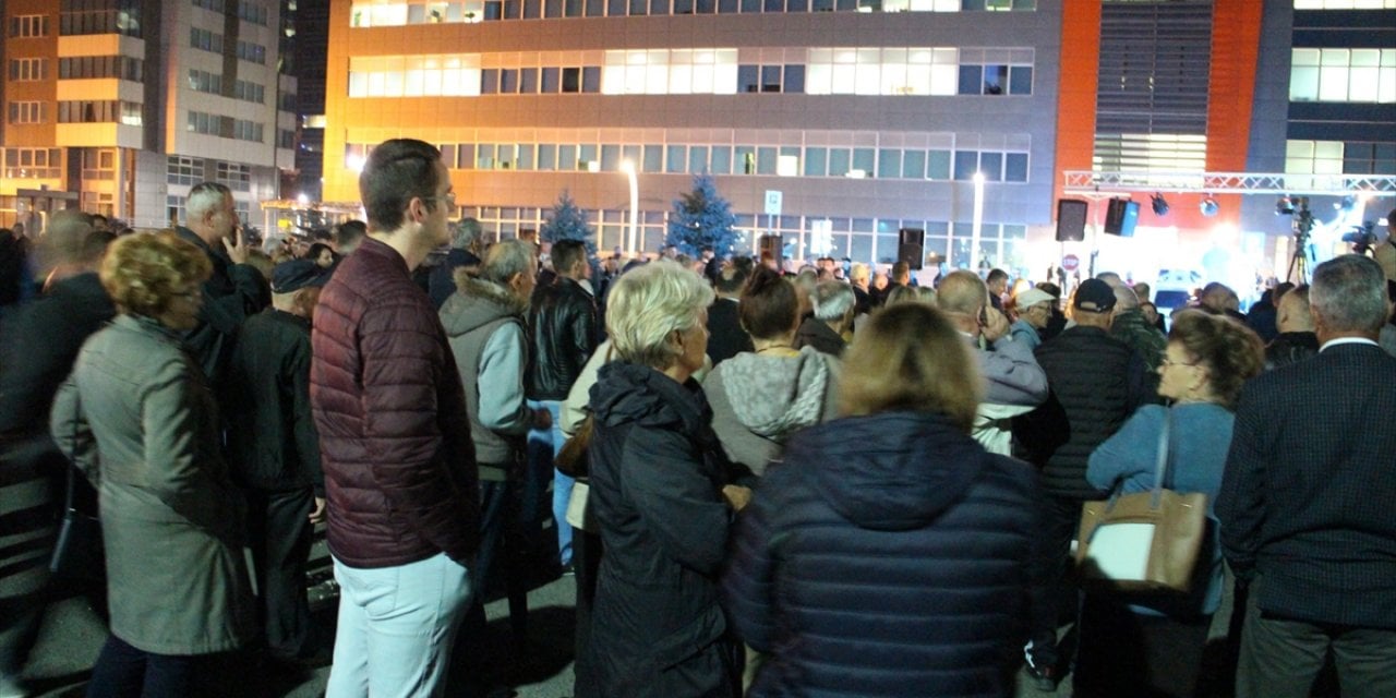 Bosna Hersek'te Dodik karşıtları seçimlerin yenilenmesini talep ediyor