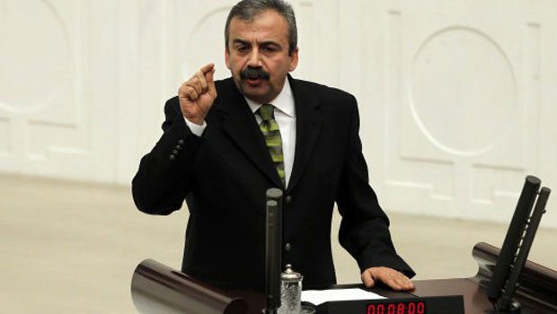 Sırrı Süreyya Önder: Süleyman Şah Türbesi'nin taşınmasını Sinirlioğlu ile ben organize ettim