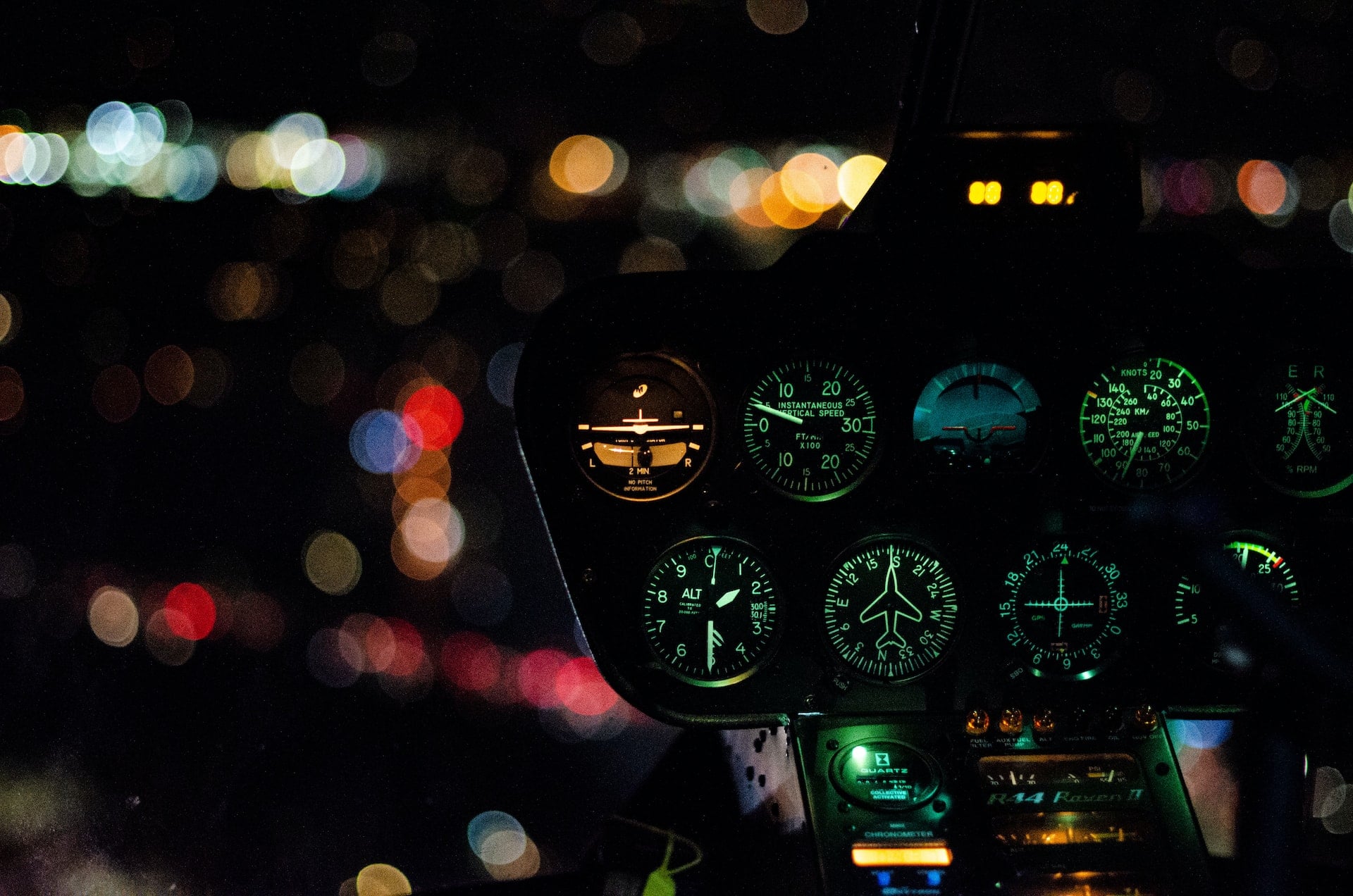 İtalya'da helikopter kazasında 7 kişi öldü