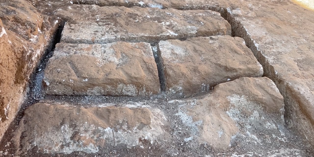 Perre Antik Kenti'nde 1800 yıllık taş ocağı bulundu