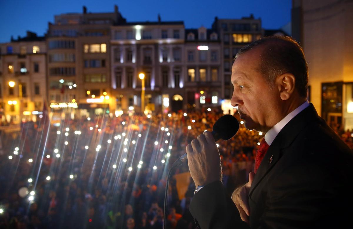 Erdoğan: Avrupa'daki kardeşlerim seçime katılsın