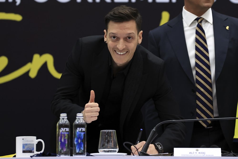 Alman milli takımına karşı Mesut Özil protestosu yapıldı