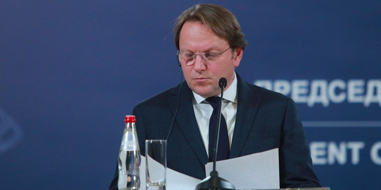 Sırp lider Vucic, AB-Batı Balkanlar Zirvesi'ne katılmama kararını gözden geçirecek