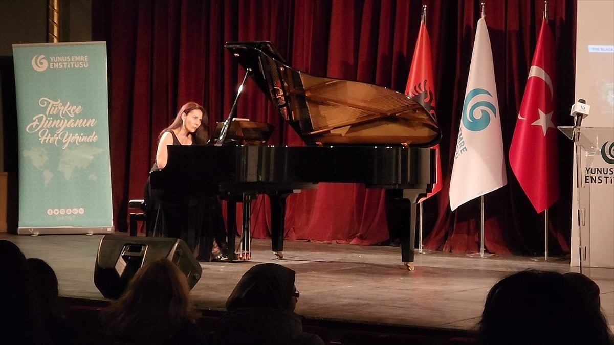 Arnavutluk'ta "Sultan II. Abdülhamid Han'ın Kayıp Piyanosu" konseri düzenlendi