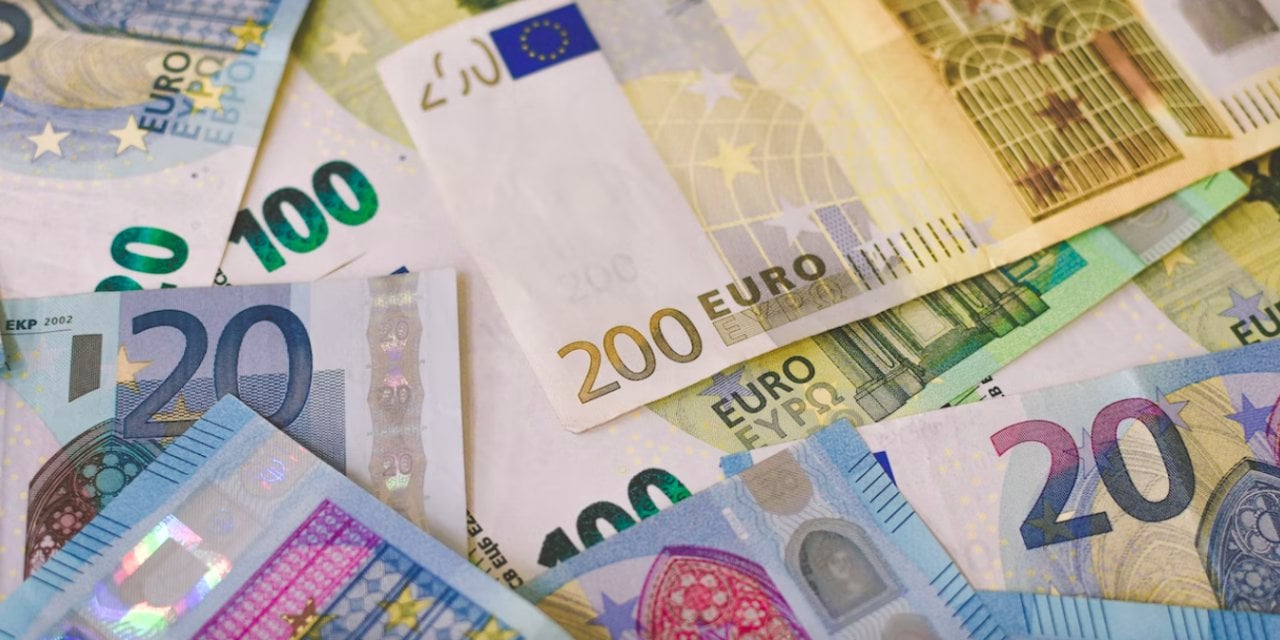 AB, Macaristan'ın 6,3 milyar avroluk fonunu dondurdu
