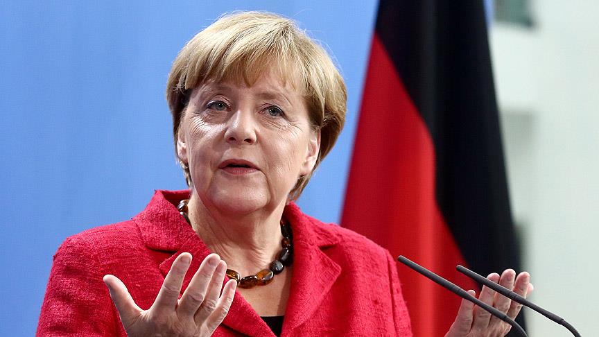 Merkel: Esad'la siyasi çözüm olmaz