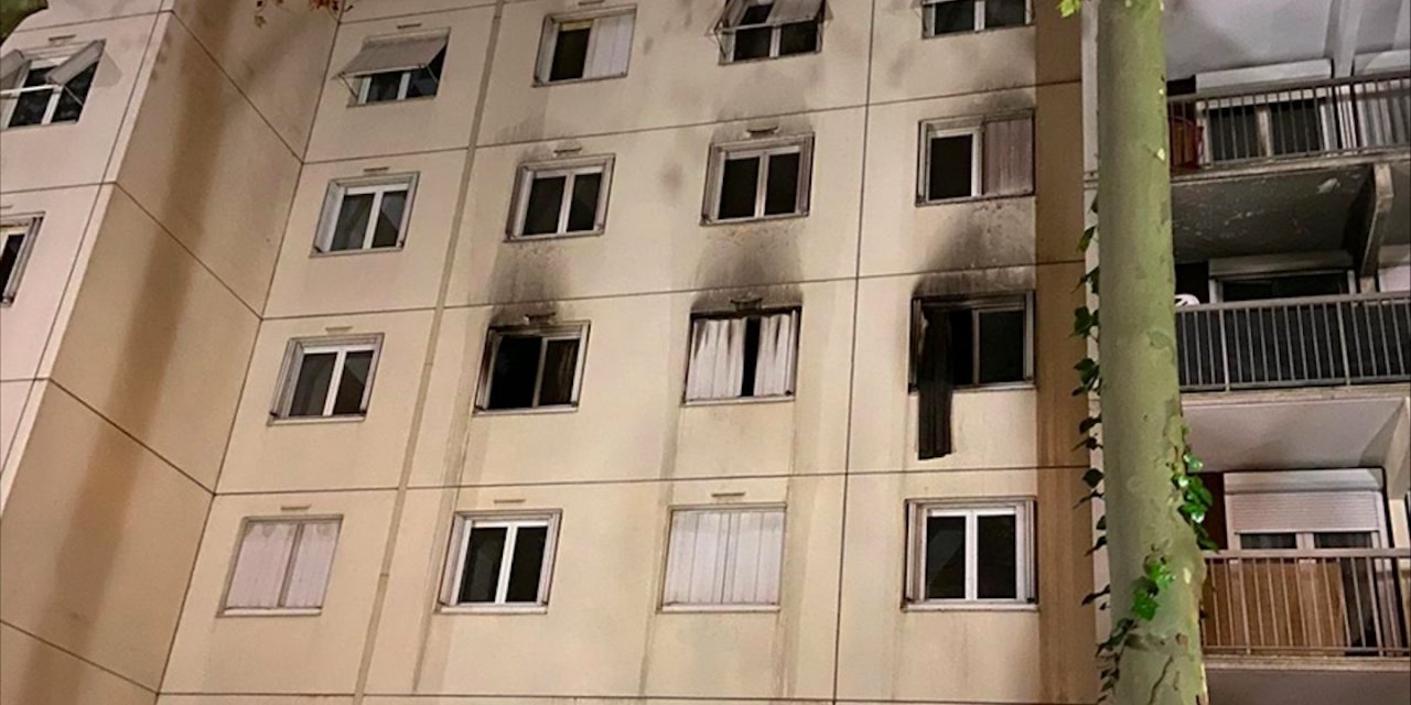 Fransa'da bir Türk'ün de öldüğü apartman yangınına ilişkin adli soruşturma başlatıldı