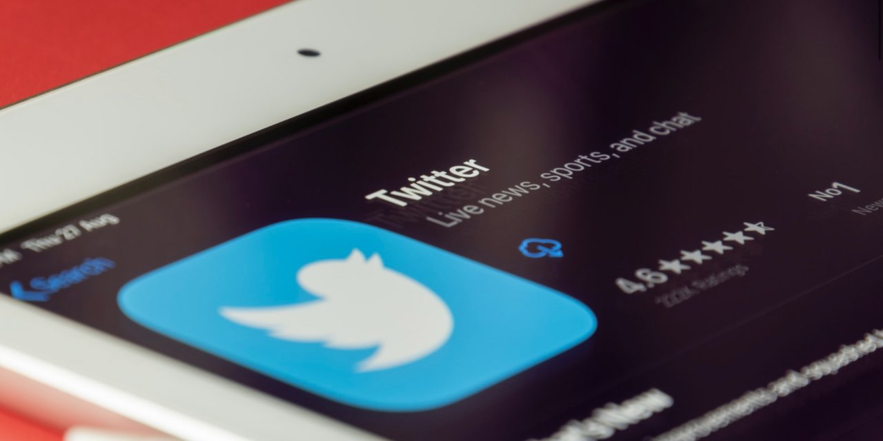 Twitter aşırı sağcı siyasetçinin hesabını kapattı