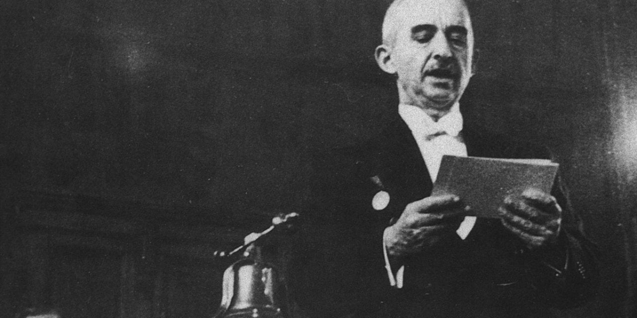 İsmet İnönü 49 yıl önce bugün yaşamını yitirdi