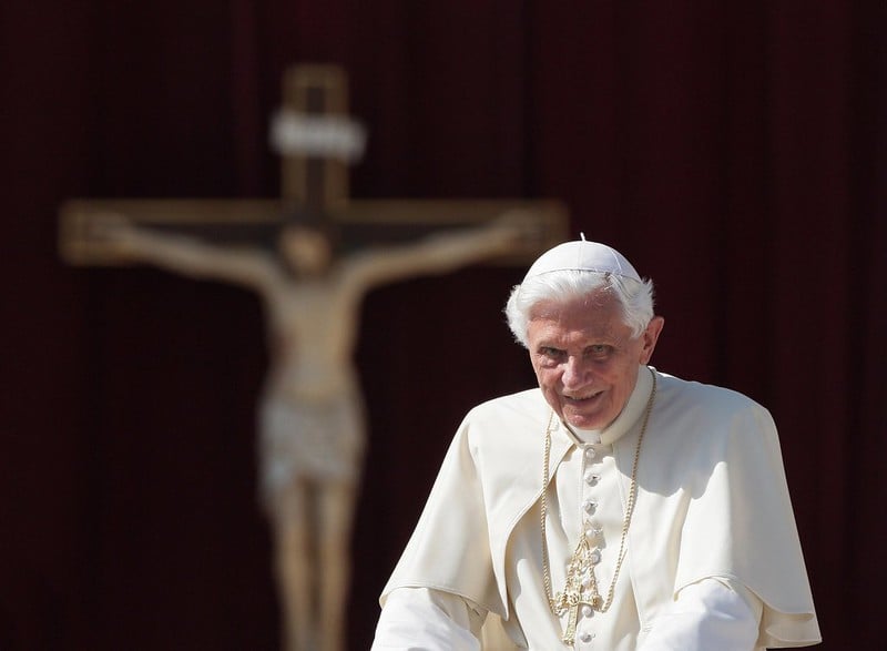 Eski Papa 16. Benedict'in öldüğü açıklandı