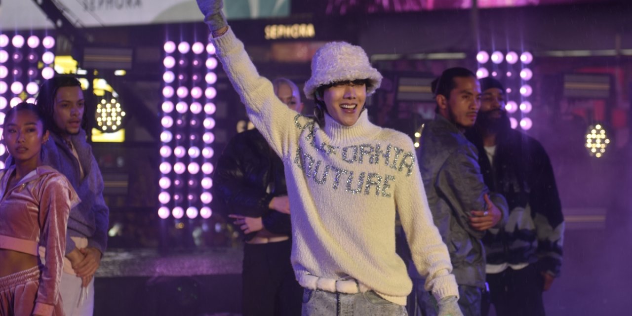 Times Meydanı'nda J-Hope rüzgarı