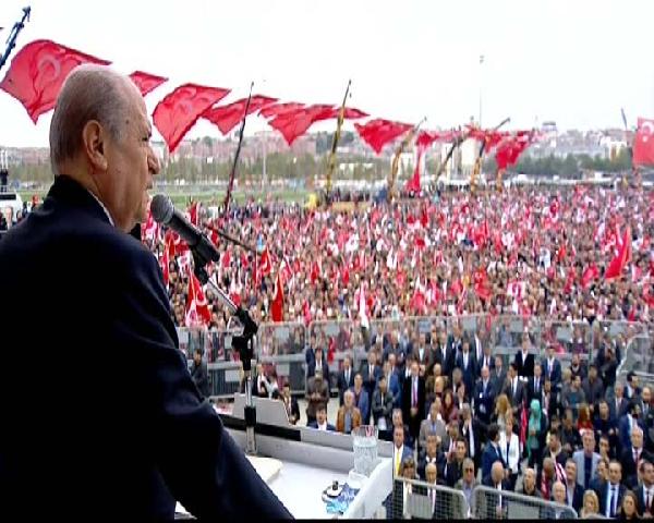 Bahçeli: Bilal yükselirken, hilal düşüyordu